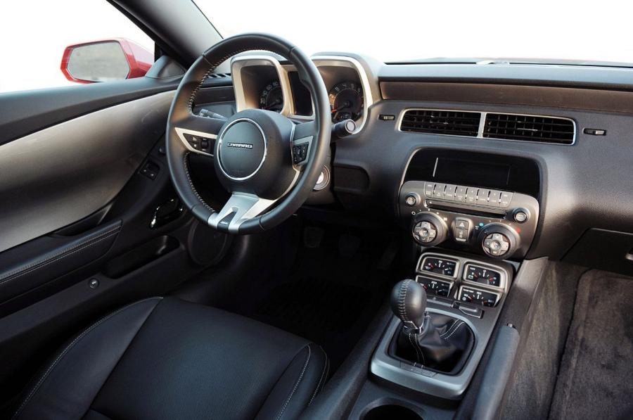  Chevrolet Camaro SS 2010 года  (фото 14 из 59)